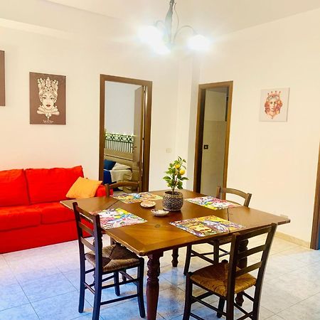 A Un Passo Dal Massimo 1 Apartman Palermo Kültér fotó