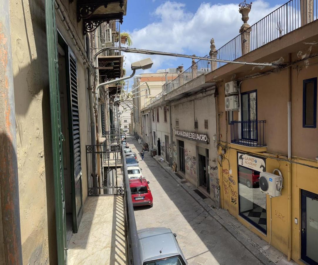 A Un Passo Dal Massimo 1 Apartman Palermo Kültér fotó